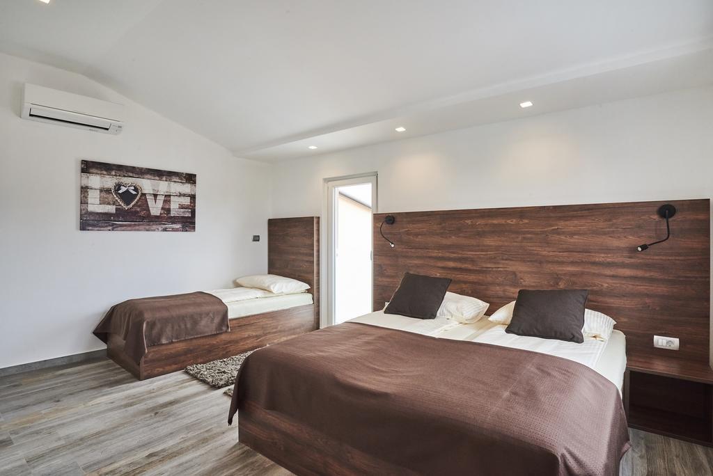 Apartments Tre Perle 우마그 외부 사진