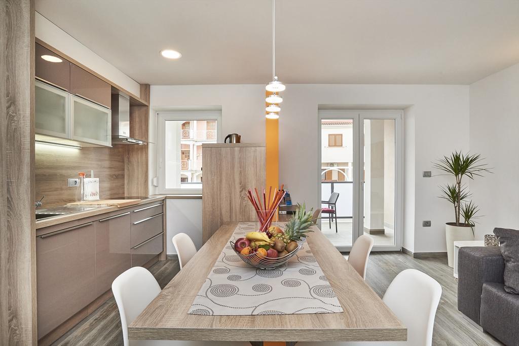 Apartments Tre Perle 우마그 외부 사진
